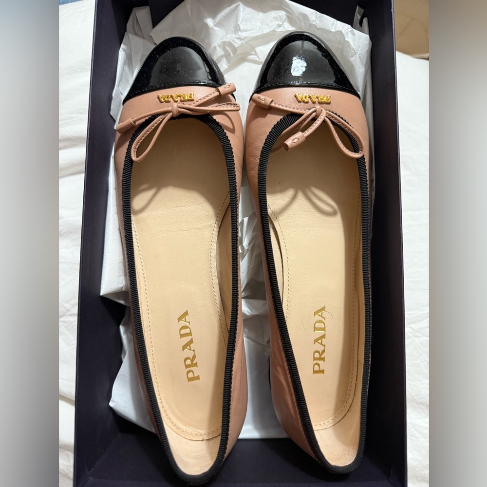 Prada Women's Ballet Flats 38